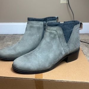 Vionic Leather Boots, Size 8.5
